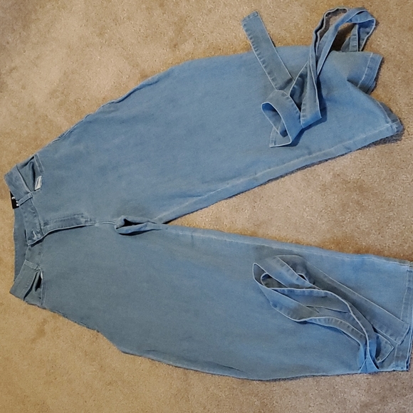 Fashion NovaNo Loose Ends Balloon Mom  Jeans Size  3 - Picture 4 of 5